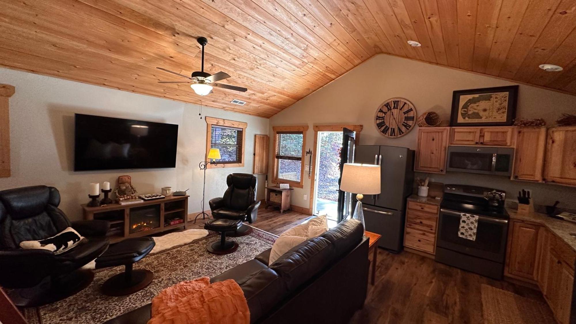Appalachian Mountain Cabin-Updated-Private-Rafting On Ocoee River-Hiking-Waterfalls-Wifi-Pets Ok Murphy Luaran gambar
