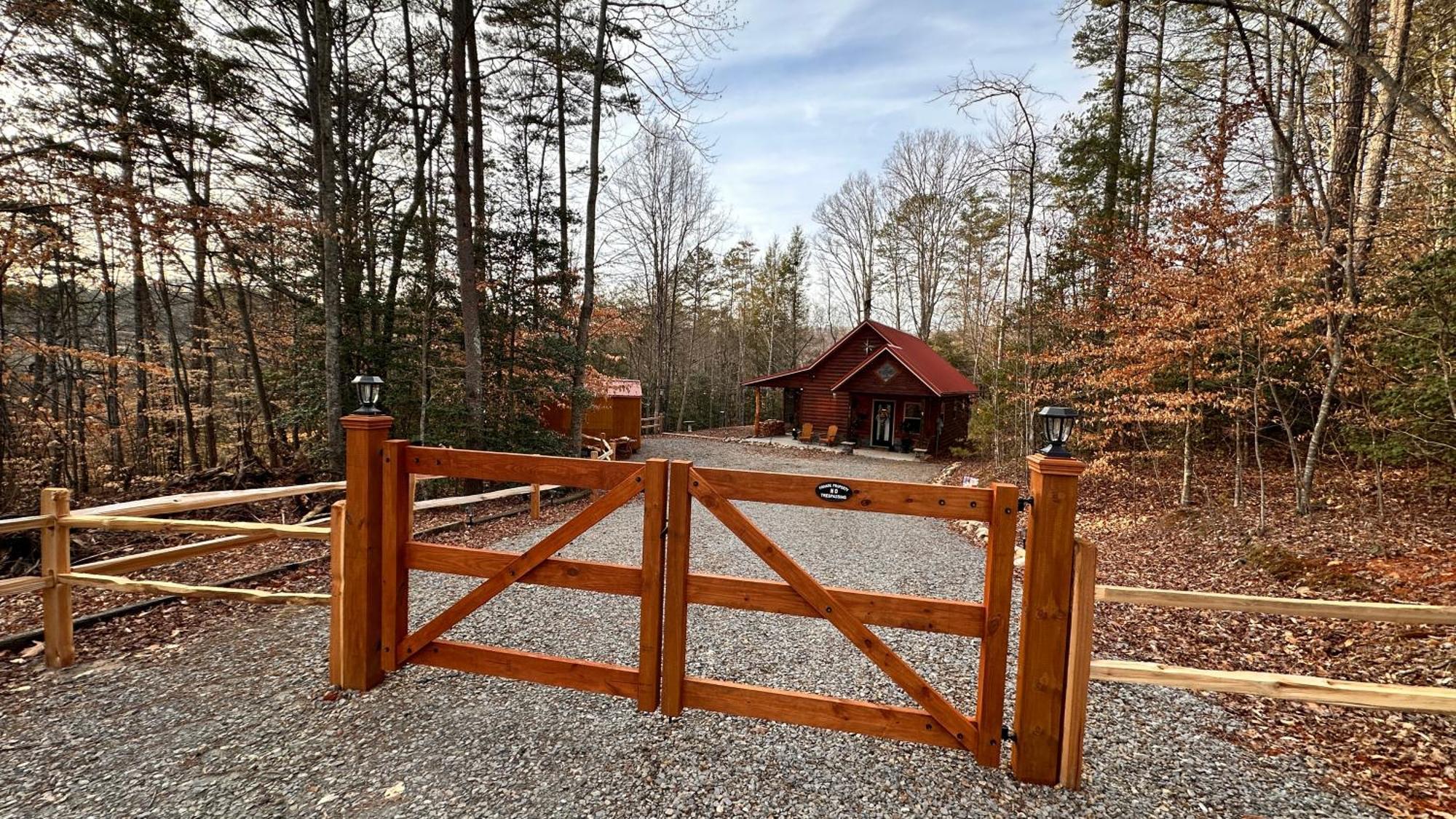 Appalachian Mountain Cabin-Updated-Private-Rafting On Ocoee River-Hiking-Waterfalls-Wifi-Pets Ok Murphy Luaran gambar